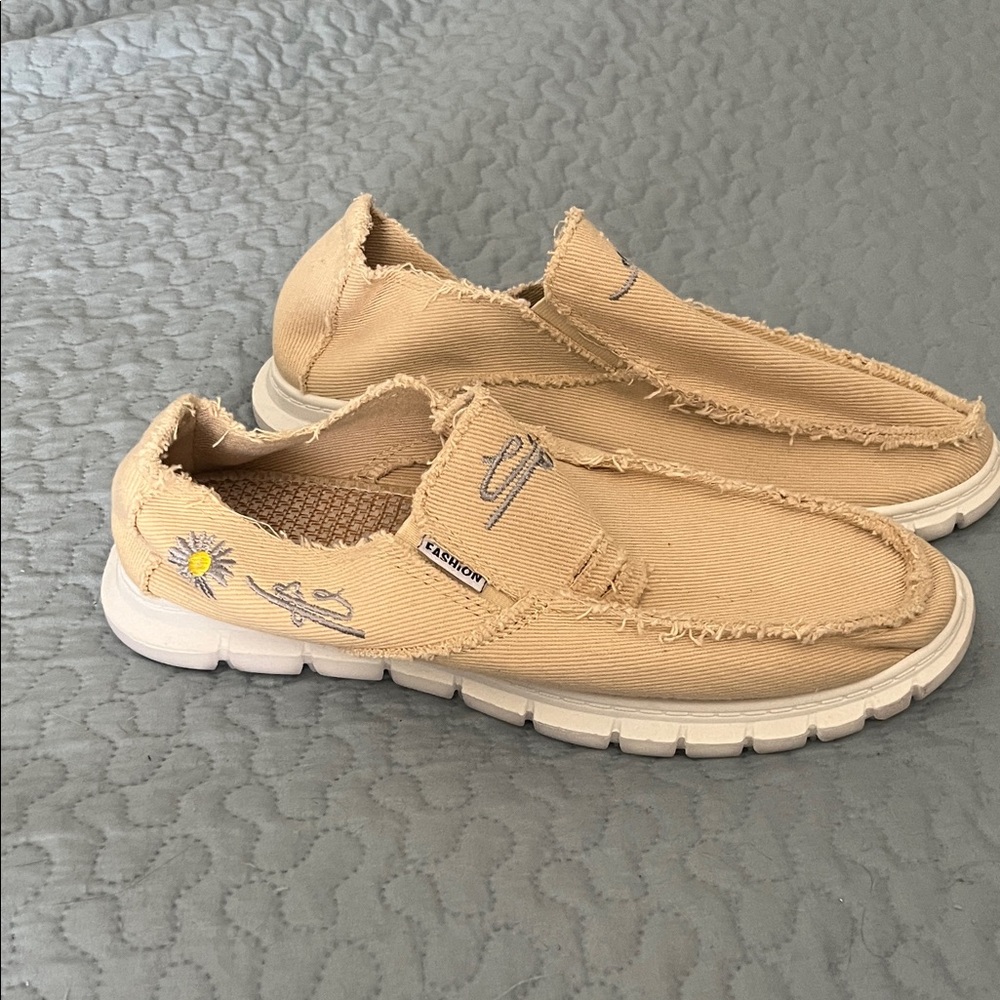 Fashion Brand Company Beige Canvas Slip-On Loafers with White Sole